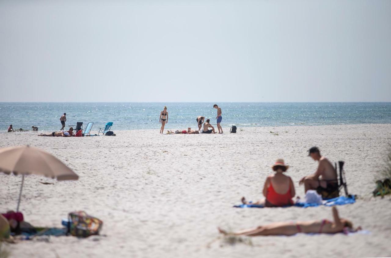 Dueodde Strand Camping Hotell Exteriör bild