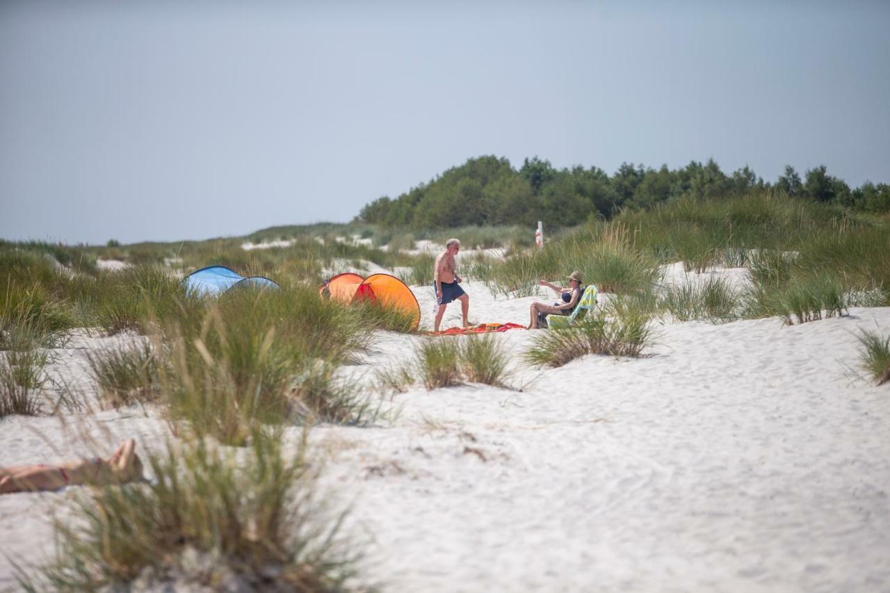 Dueodde Strand Camping Hotell Exteriör bild