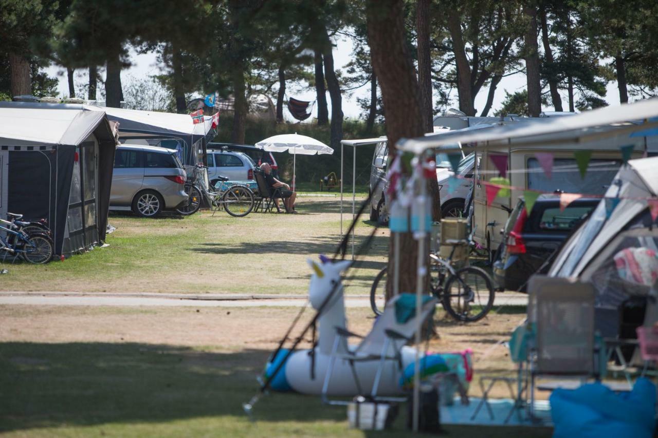 Dueodde Strand Camping Hotell Exteriör bild