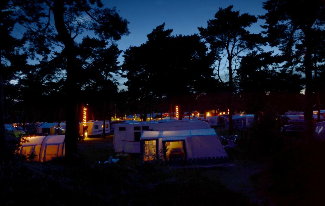 Dueodde Strand Camping Hotell Exteriör bild