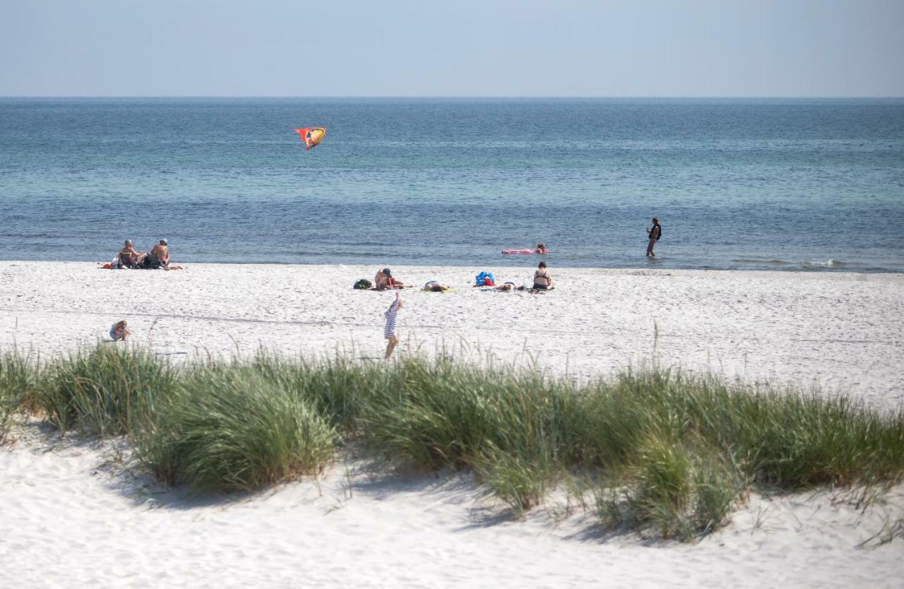 Dueodde Strand Camping Hotell Exteriör bild